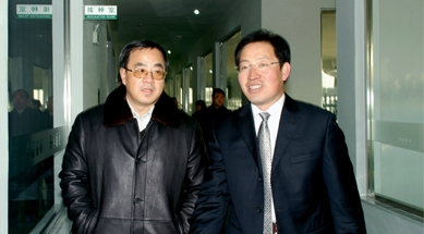 中央政治局委員、國(guó)務(wù)院副總理胡春華視察民豐馬鈴薯脫毒組培中心